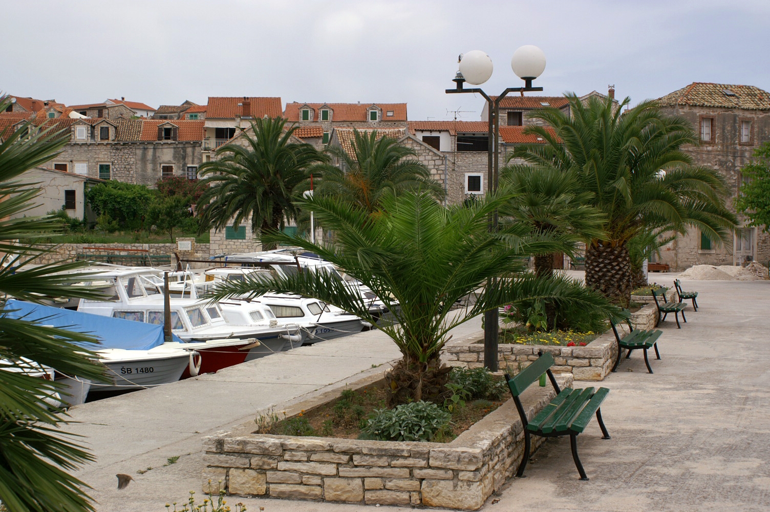 Where to stay on the Prvić riviera