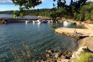 Where to stay near Vela Riva