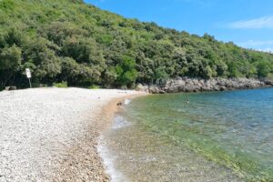 Where to stay near Bobina